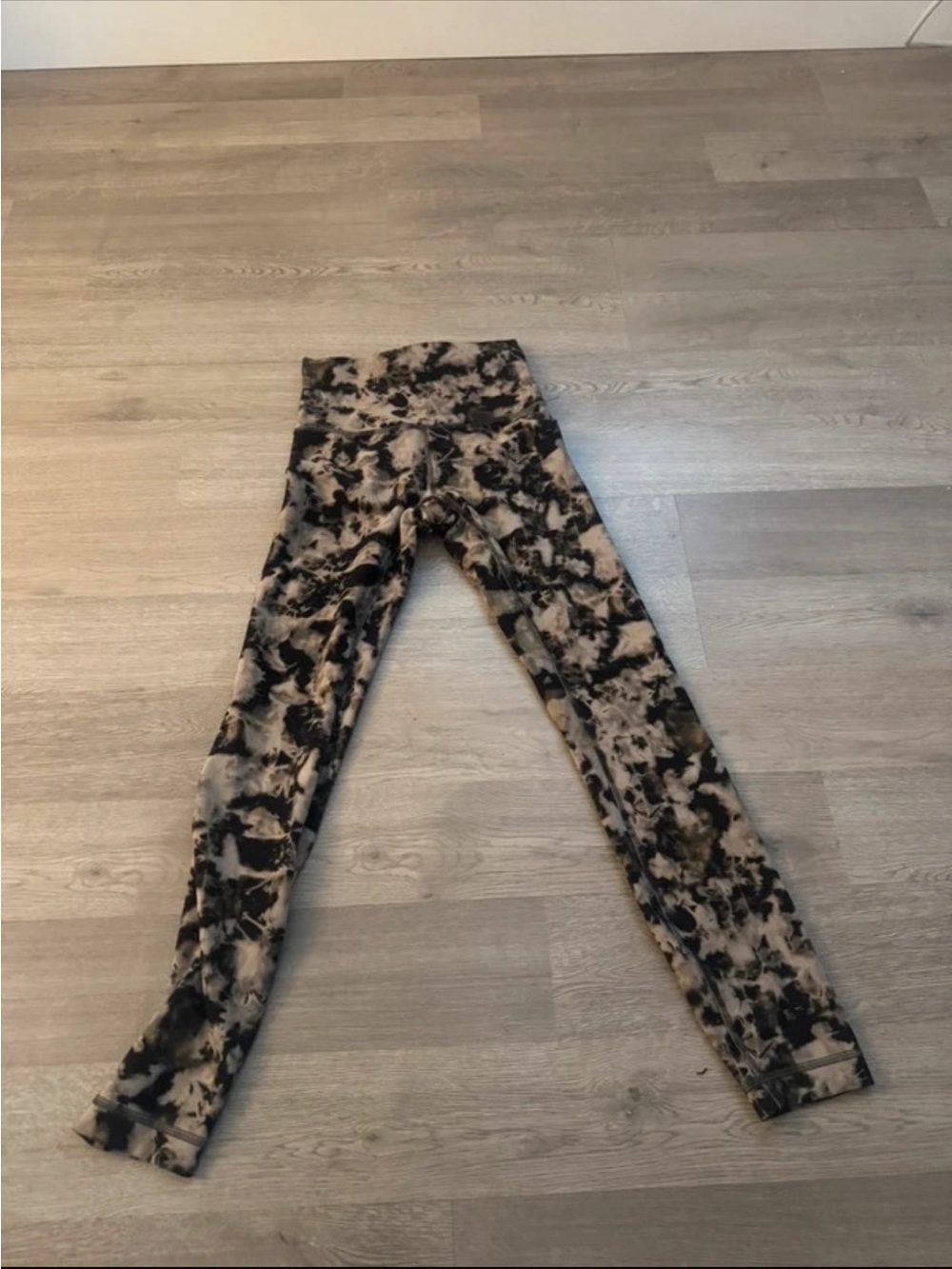 Lululemon leggings - Picture 3 of 3